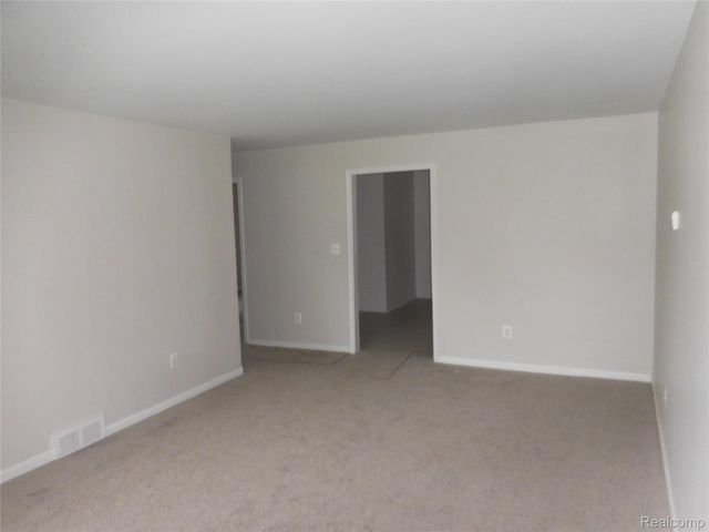 146 Olympia Drive, Troy, MI 48084