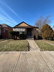 12628 S Emerald Avenue, Chicago, IL 60628