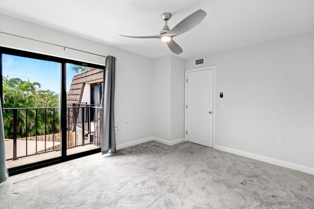 Image 19 of property listing at 1914 19th Court 34 B, Jupiter, FL 33477