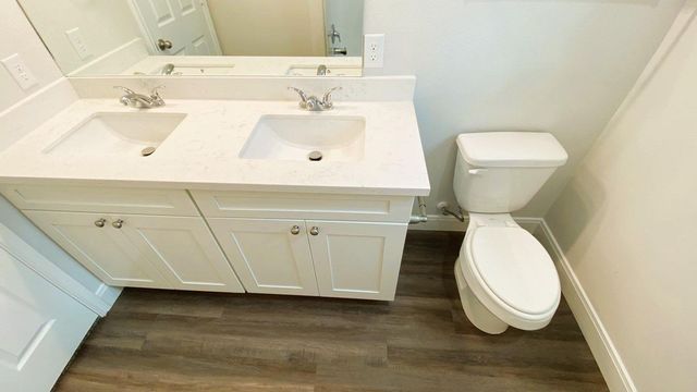 8237 Locksley Road A, Houston, TX 77078