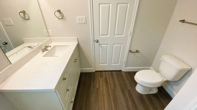 8237 Locksley Road A, Houston, TX 77078