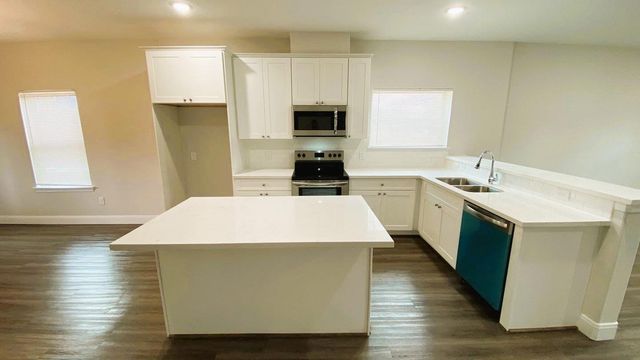 8237 Locksley Road A, Houston, TX 77078