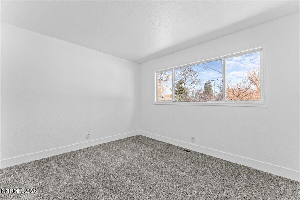 Image 20 of property listing at 424 S Richmond Avenue, Carson City, NV 89703