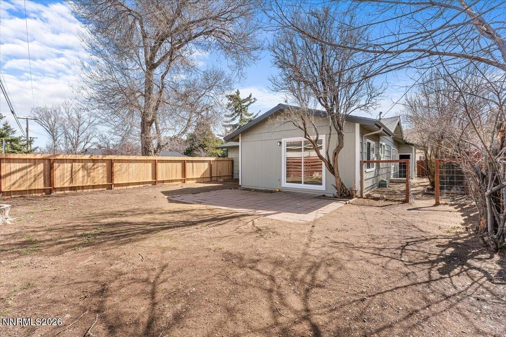 Image 21 of property listing at 424 S Richmond Avenue, Carson City, NV 89703