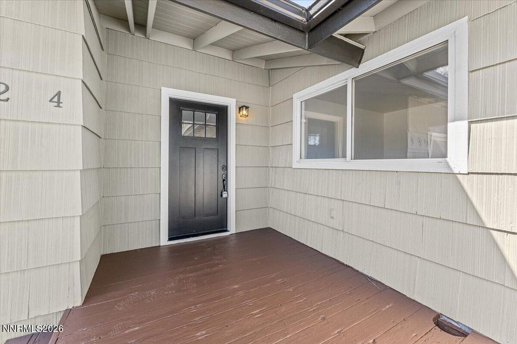 Image 3 of property listing at 424 S Richmond Avenue, Carson City, NV 89703