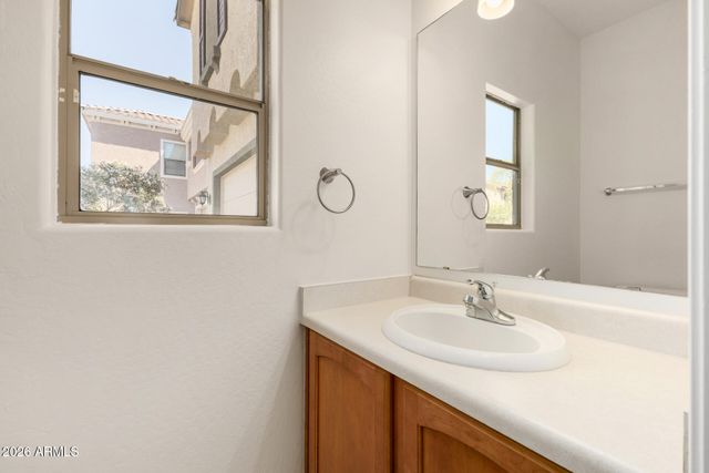 10925 W COLLEGE Drive, Phoenix, AZ 85037