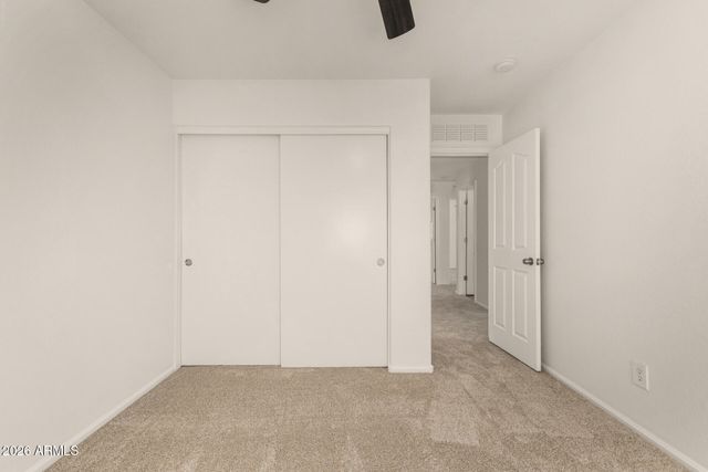 10925 W COLLEGE Drive, Phoenix, AZ 85037