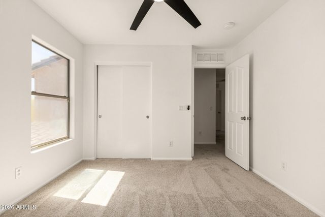 10925 W COLLEGE Drive, Phoenix, AZ 85037