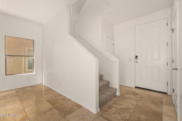 10925 W COLLEGE Drive, Phoenix, AZ 85037