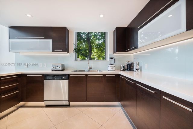 7928 East Drive 106, North Bay Village, FL 33141
