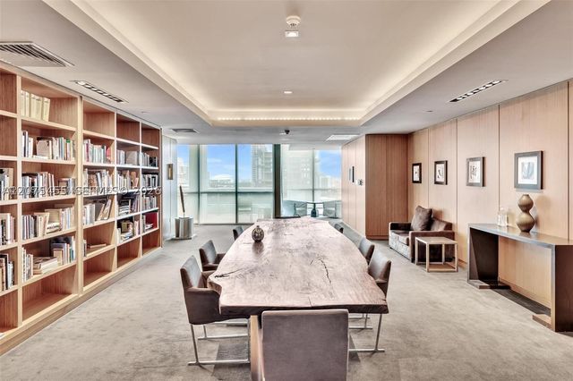 900 Biscayne Blvd 4207, Miami, FL 33132