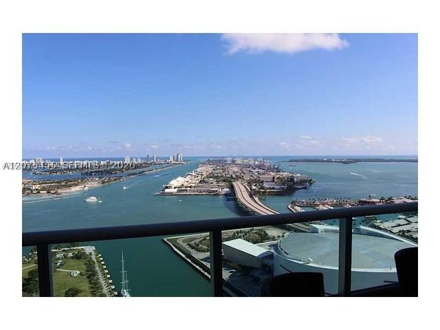 900 Biscayne Blvd 4207, Miami, FL 33132