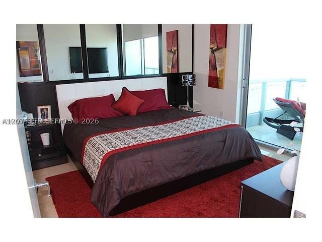 900 Biscayne Blvd 4207, Miami, FL 33132