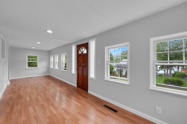 82 Waite Street, Leicester, MA 01524