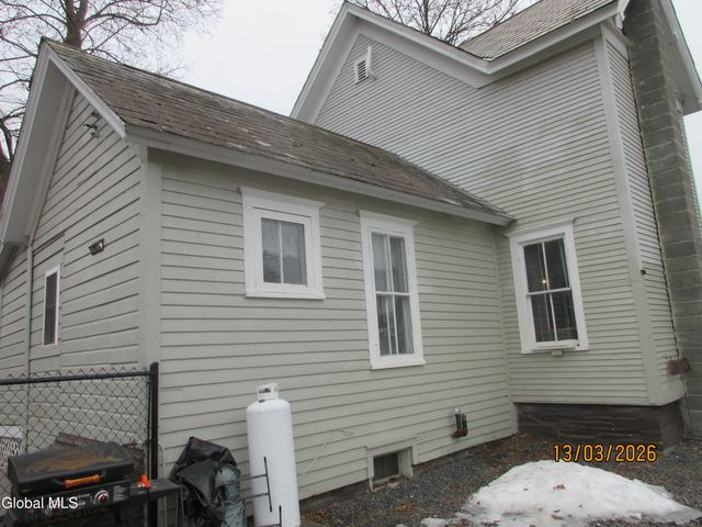17 S Maple Street, Granville, NY 12832