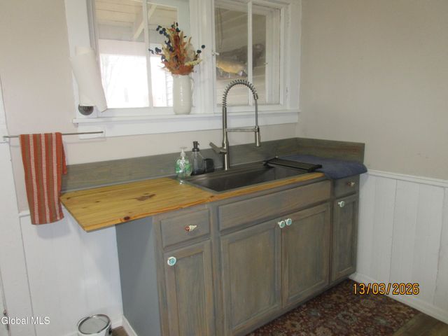 17 S Maple Street, Granville, NY 12832