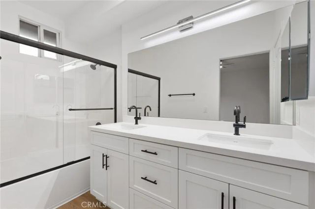 521 N Lark Ellen B, Covina, CA 91722