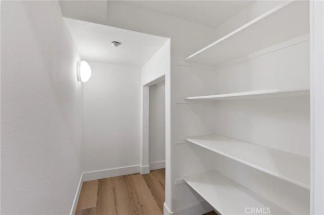 521 N Lark Ellen B, Covina, CA 91722