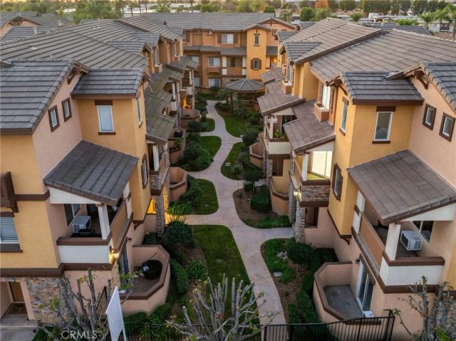 521 N Lark Ellen B, Covina, CA 91722