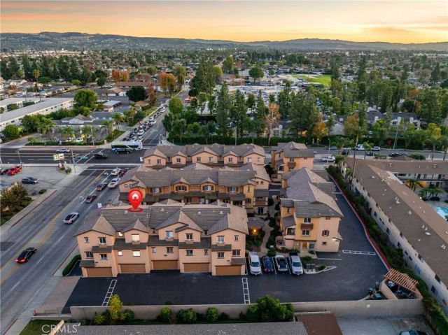 521 N Lark Ellen B, Covina, CA 91722