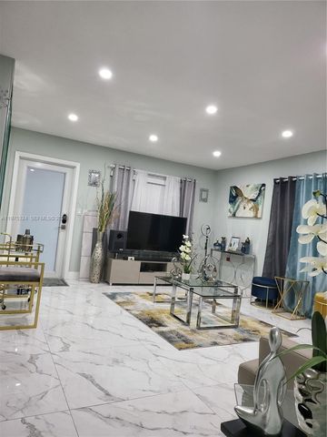 1747 Rodman St 110, Hollywood, FL 33020