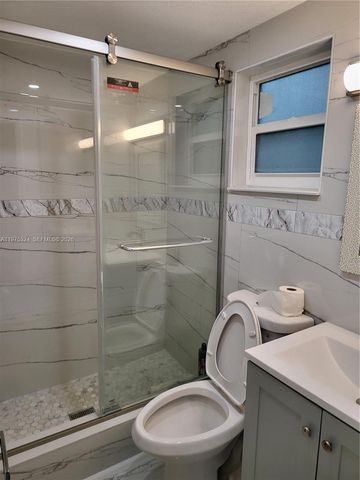 1747 Rodman St 110, Hollywood, FL 33020