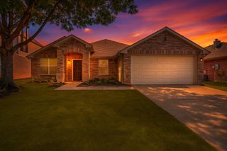8204 Montecito Drive, Denton, TX 76210
