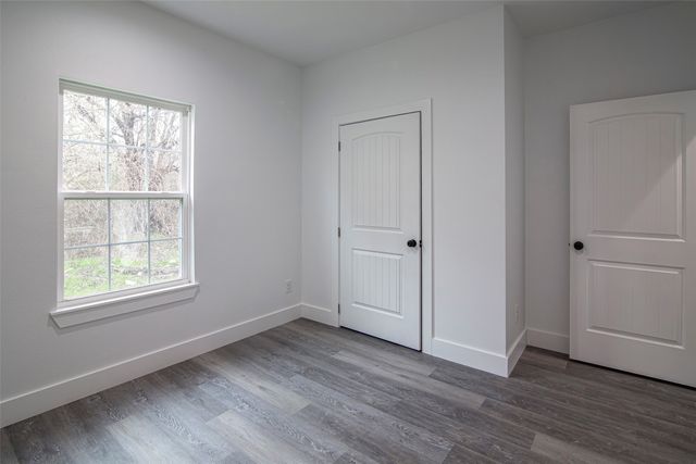 537 W Hopkins Street, Mexia, TX 76667