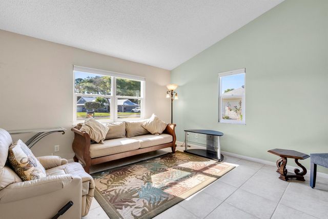 6760 SE Lillian Court, Stuart, FL 34997