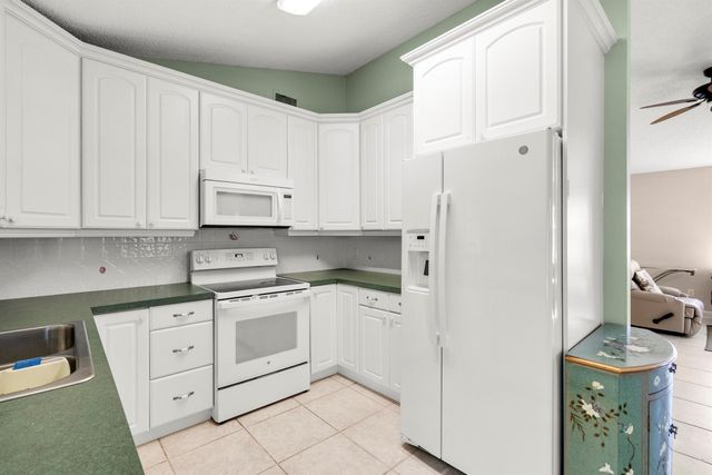 6760 SE Lillian Court, Stuart, FL 34997