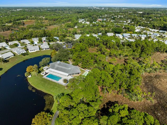 6760 SE Lillian Court, Stuart, FL 34997