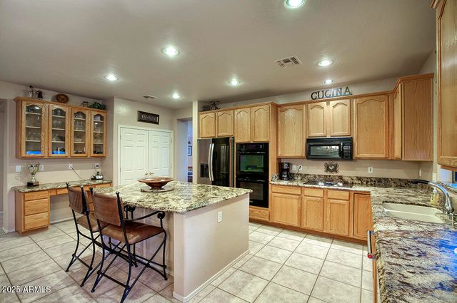 26220 N 42ND Drive, Phoenix, AZ 85083