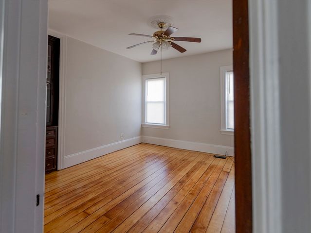 18 Meader St 1, Providence, RI 02909