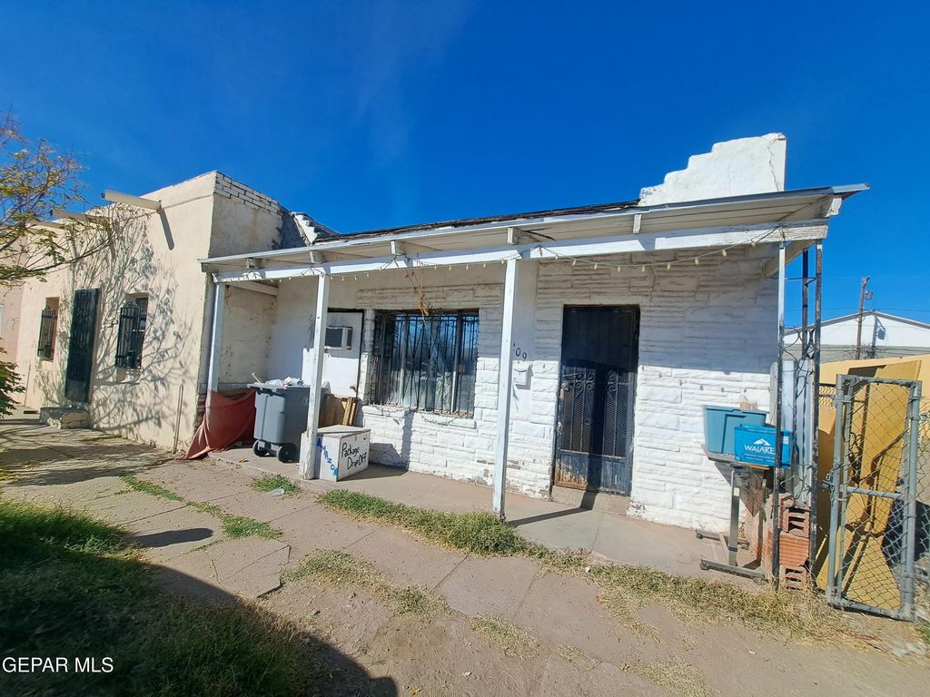 2209 MAGOFFIN Avenue, El Paso, TX 79901