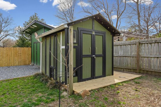 1967 VINTON AVE, Memphis, TN 38104