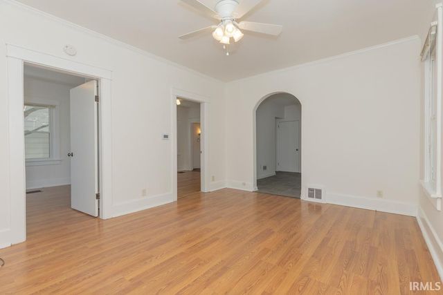 2212 W Columbia Street, Evansville, IN 47712