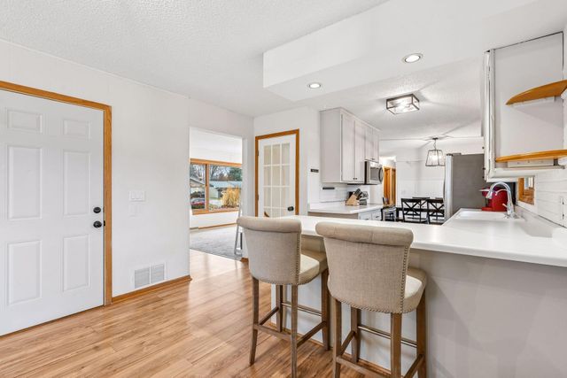 2403 Inca Lane, New Brighton, MN 55112