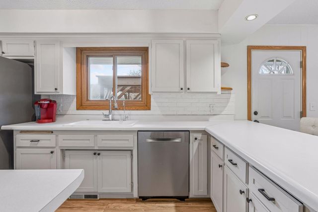 2403 Inca Lane, New Brighton, MN 55112