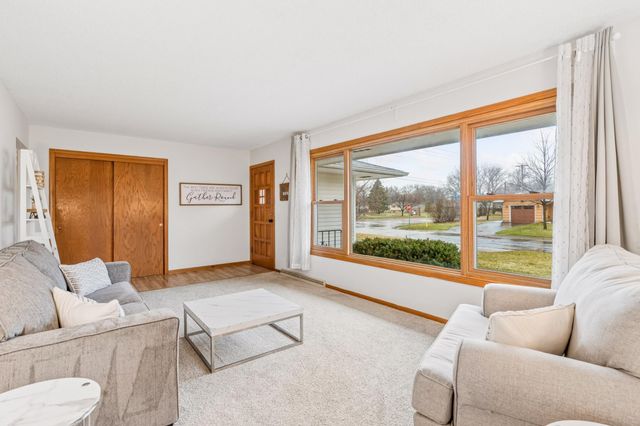 2403 Inca Lane, New Brighton, MN 55112