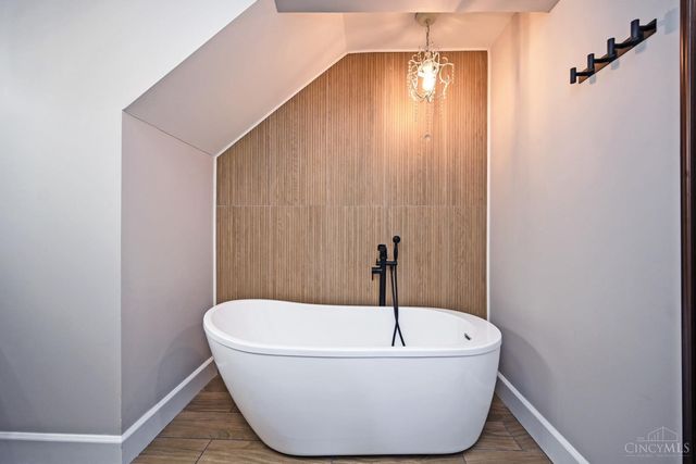 1602 Rose Place, Cincinnati, OH 45237