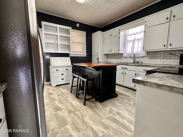 435 E Academy Avenue, Jennings, LA 70546