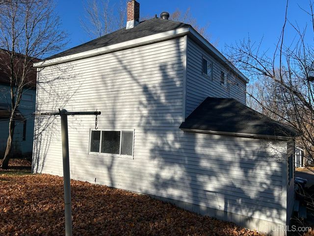 503 W Baraga Avenue, Houghton, MI 49931