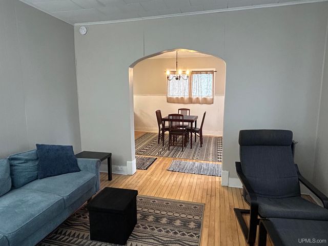 503 W Baraga Avenue, Houghton, MI 49931