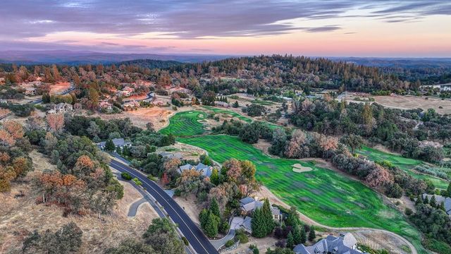17240 Winchester Club Dr, Meadow Vista, CA 95722