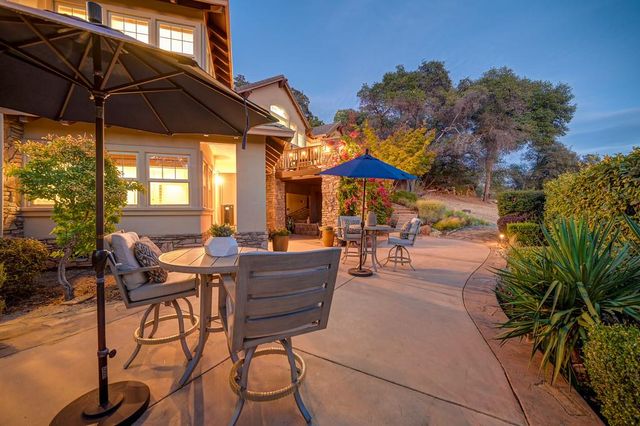 17240 Winchester Club Dr, Meadow Vista, CA 95722
