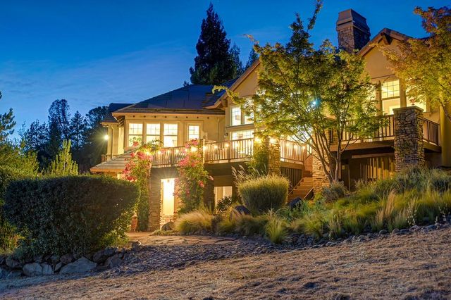 17240 Winchester Club Dr, Meadow Vista, CA 95722