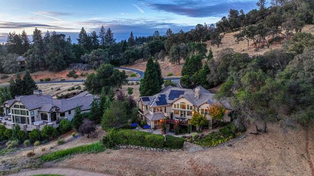 17240 Winchester Club Dr, Meadow Vista, CA 95722