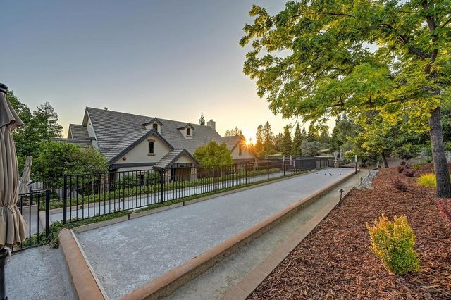 17240 Winchester Club Dr, Meadow Vista, CA 95722