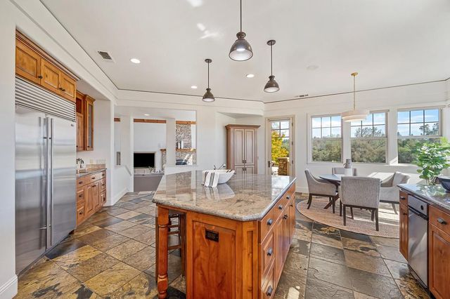 17240 Winchester Club Dr, Meadow Vista, CA 95722