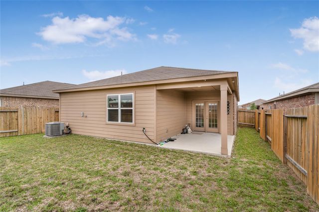 15310 Crescent Brookfield Drive, Humble, TX 77396